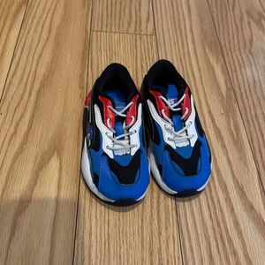 Toddler shoes size 8
